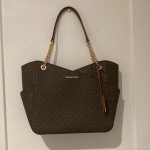 Michael Kors hand bag - brand new!